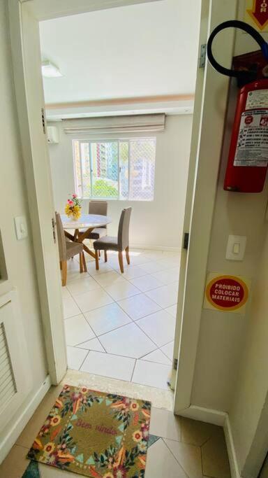 Apartamento 02 Suites E 02 Vagas De Garagem. Balneario Camboriu