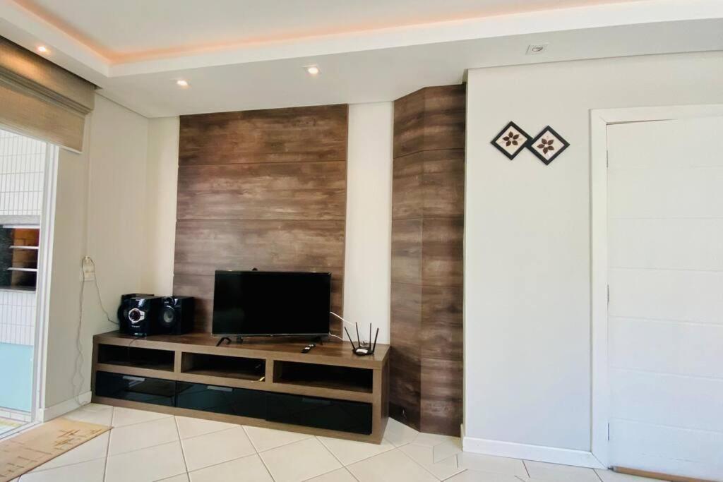02 Suites E 02 Vagas De Garagem. Balneario Camboriu