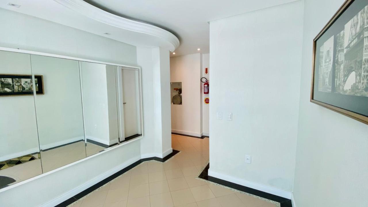 02 Suites E 02 Vagas De Garagem. Apartamento *