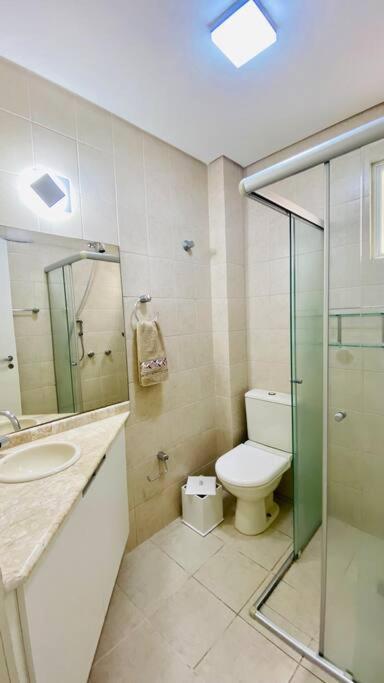 Apartamento 02 Suites E 02 Vagas De Garagem.
