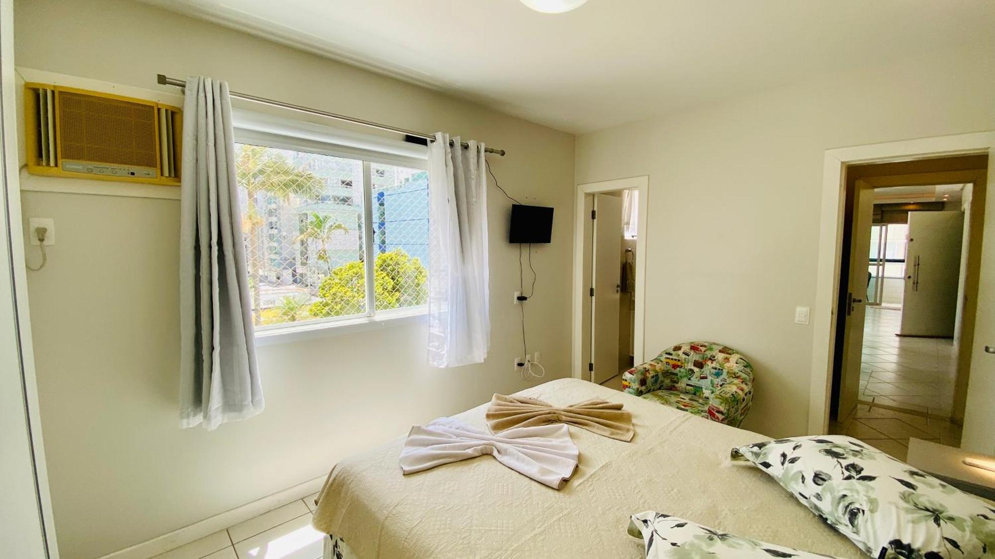 02 Suites E 02 Vagas De Garagem. Apartamento Balneario Camboriu
